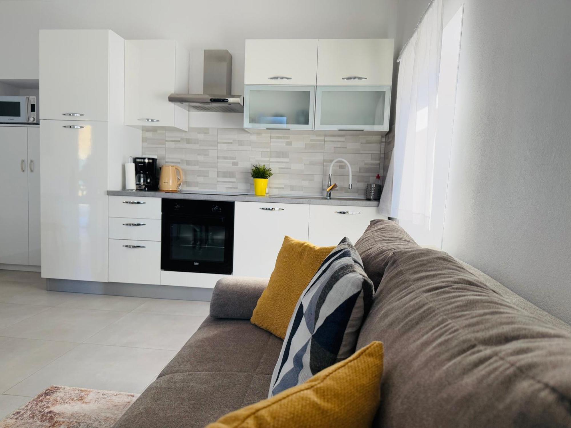 Apartment Erika - For 2 Near The Beach Pola Esterno foto